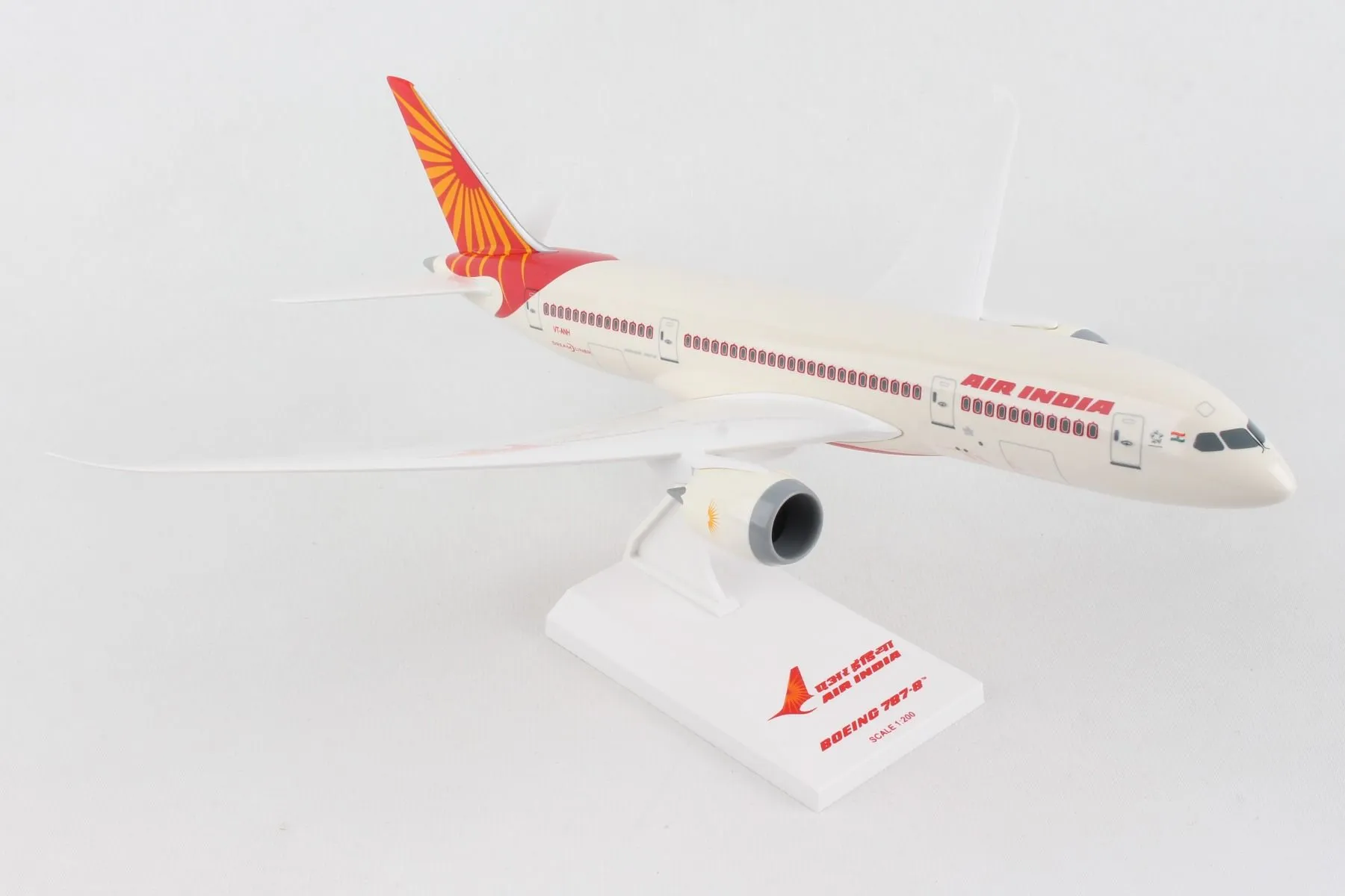 Boeing 787-8 Dreamliner Air India (VT-ANH) 1:200 Scale Model