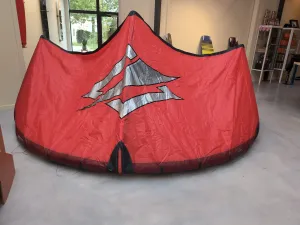 Demo 2024 Naish Triad 9m