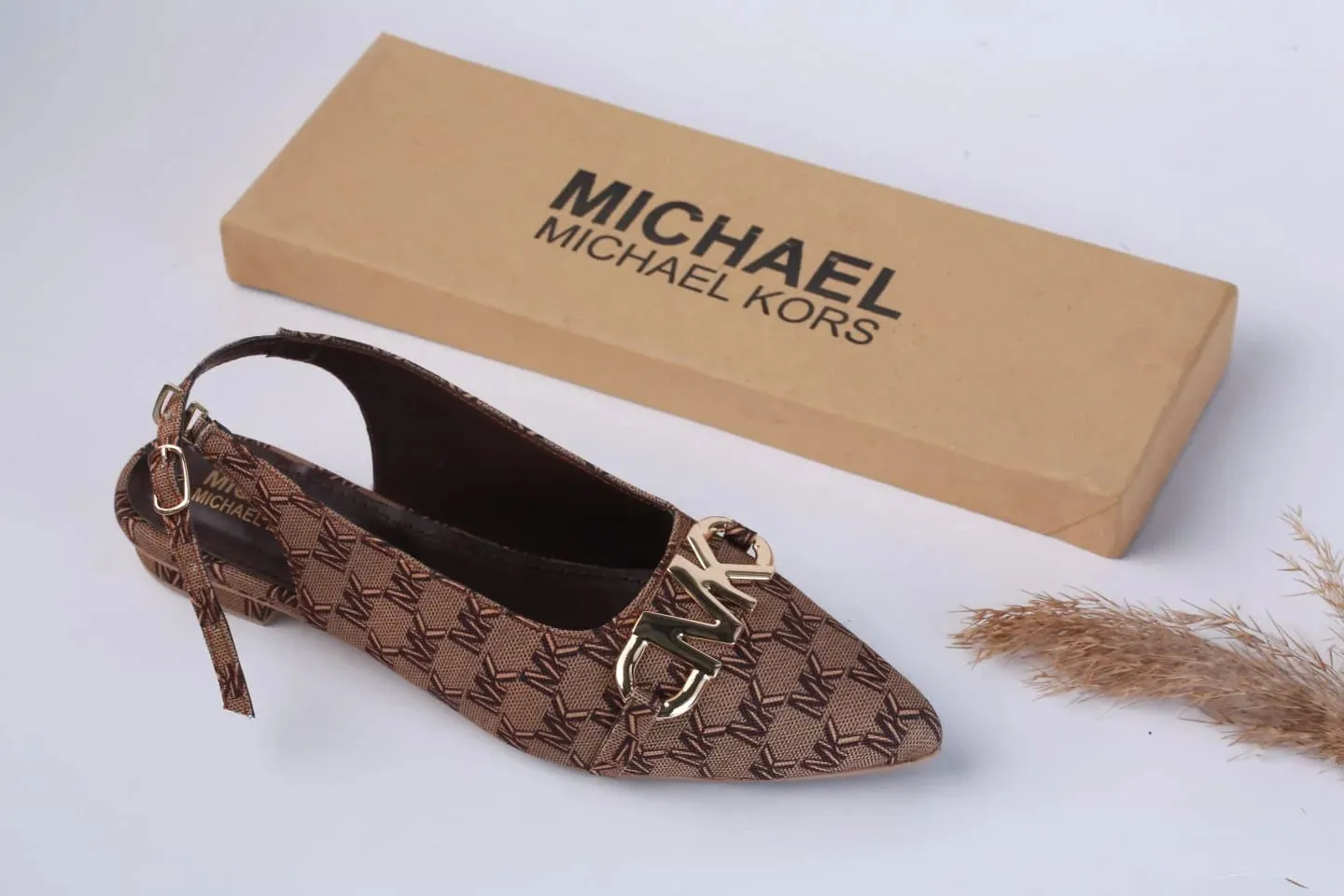 MICHAEL KORS POINTED TOE FLAT PUMPS - BROWN