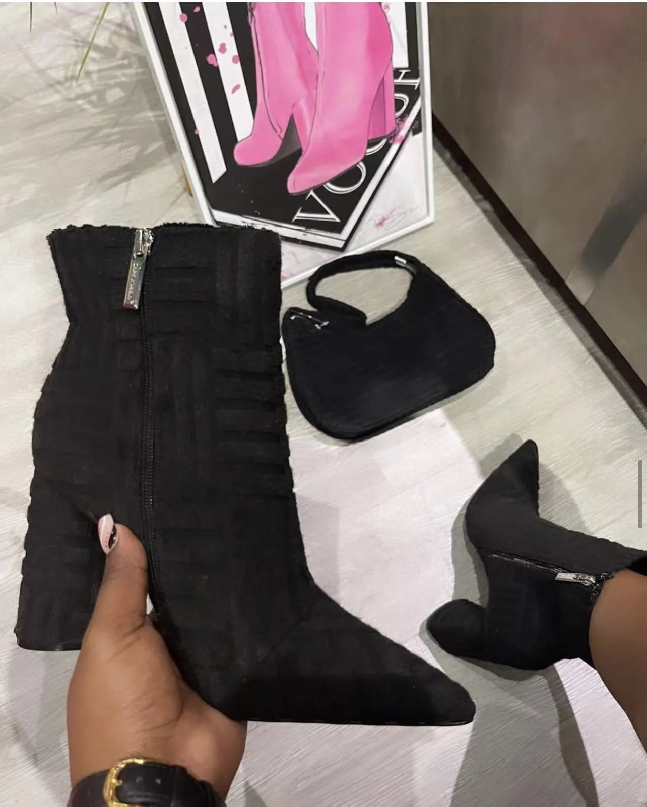Suede Plush Pointed Toe Fur Heel Boots