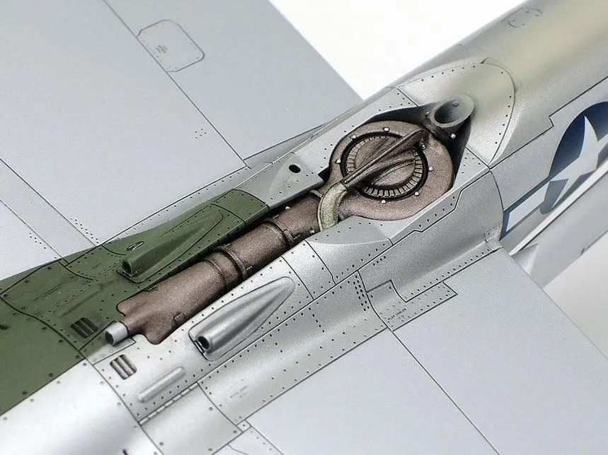 Tamiya 61123 Lockheed P-38J Lightning 1/48 Model Kit