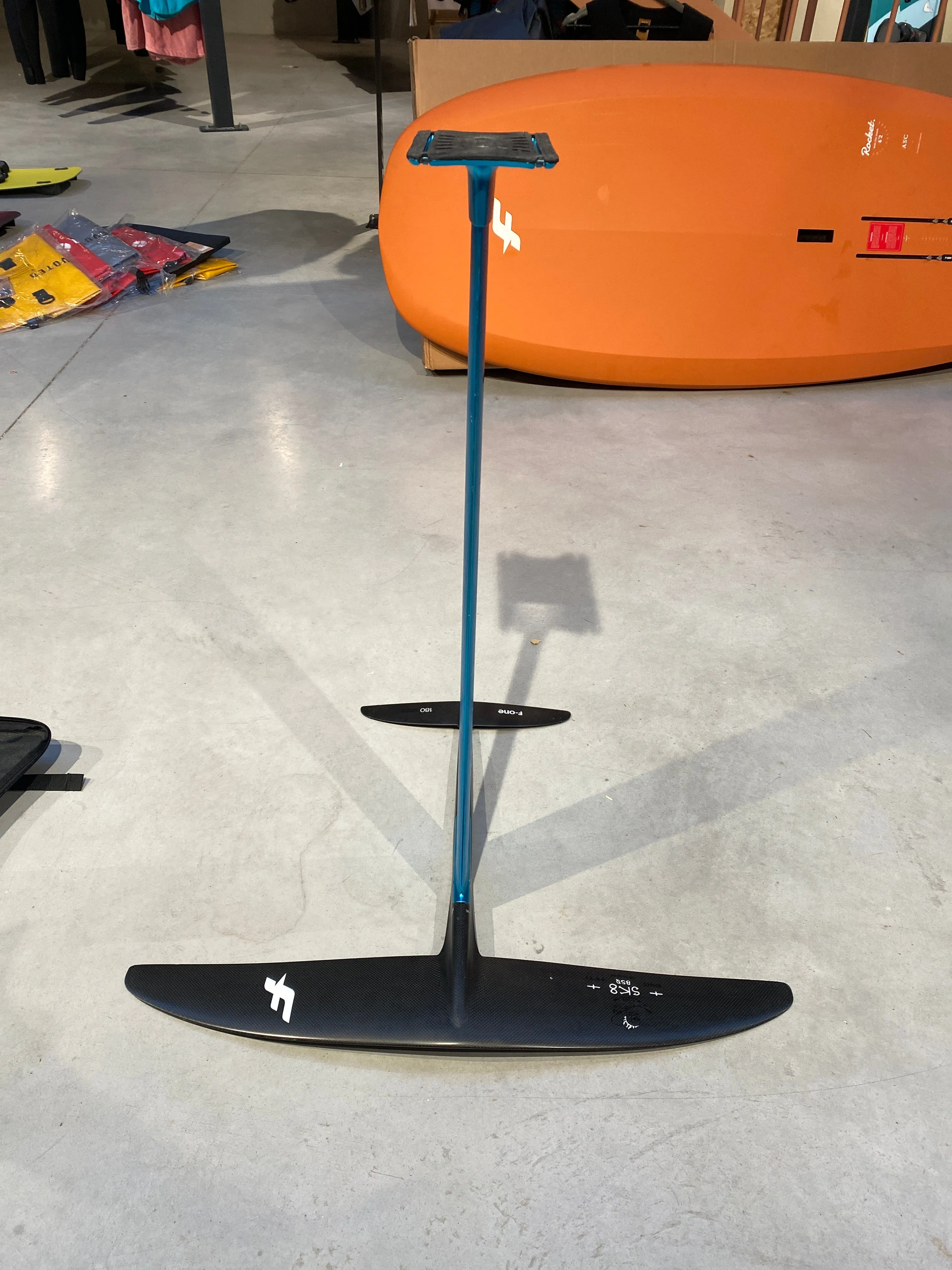 Used F-one Sk8 complete set 850   85cm mast