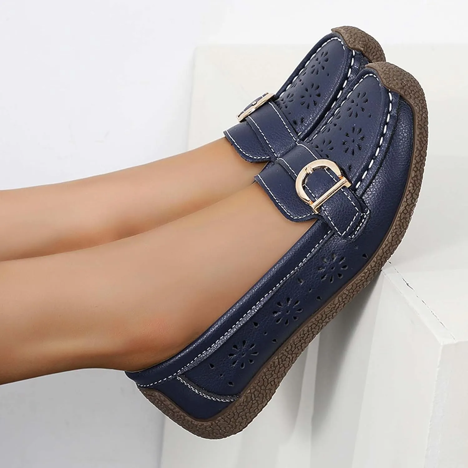 Women's Casual Comfortable Slip On Flat Shoes Breathable Soft Sole Loafers for Walking Driving Everyday Wear with Jeans Skirts